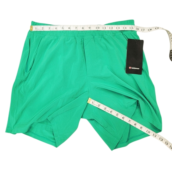 NWT Lululemon Pace Breaker Shorts 7” Linerless Kelly Green Workout Sporty Mens L - Picture 14 of 17
